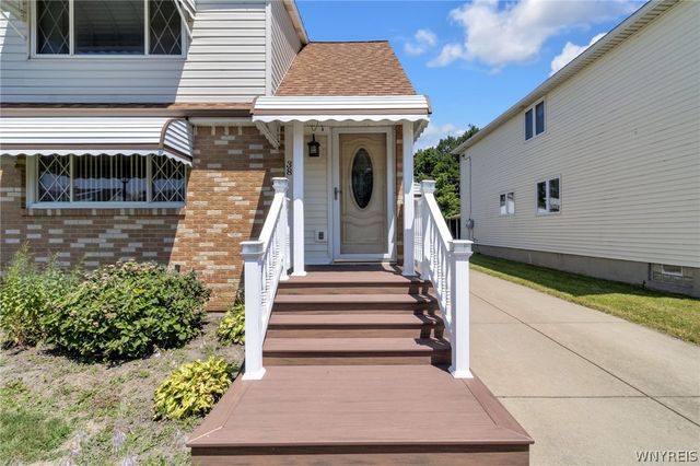 38 Wells Avenue, Cheektowaga, NY 14227