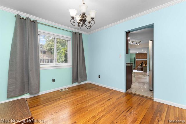2312 Hillcrescent Drive, Troy, MI 48085