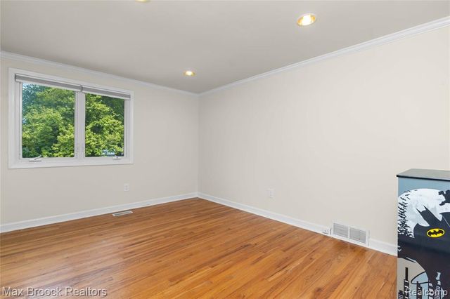 2312 Hillcrescent Drive, Troy, MI 48085