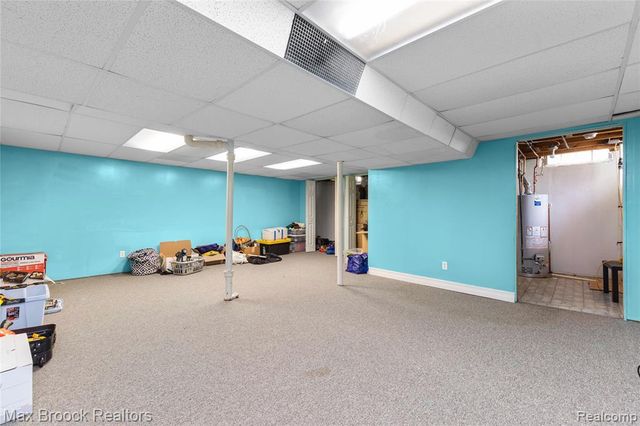 2312 Hillcrescent Drive, Troy, MI 48085