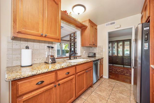 4701 Goya Pkwy, Sacramento, CA 95823