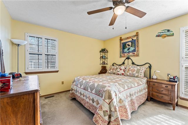 22 Lavendon Circle Drive, Bella Vista, AR 72714