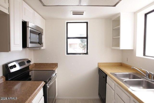 850 S River Drive Unit 2019, Tempe, AZ 85281