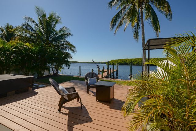 110 SW Hideaway Place, Stuart, FL 34994