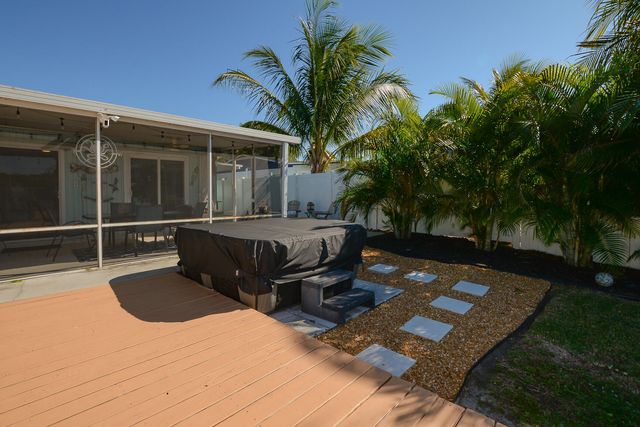 110 SW Hideaway Place, Stuart, FL 34994