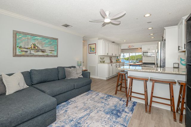 110 SW Hideaway Place, Stuart, FL 34994