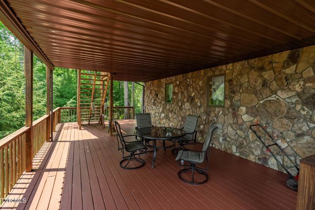 196 Hiddenwood Drive, Mountain City, TN 37683