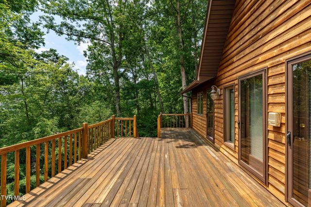 196 Hiddenwood Drive, Mountain City, TN 37683