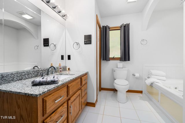 196 Hiddenwood Drive, Mountain City, TN 37683
