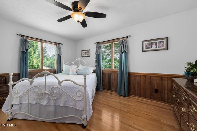 196 Hiddenwood Drive, Mountain City, TN 37683