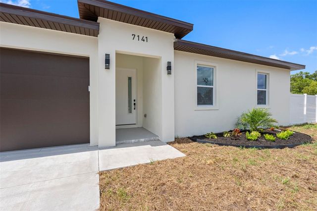 7141 IVANHOE DRIVE, Port Richey, FL 34668