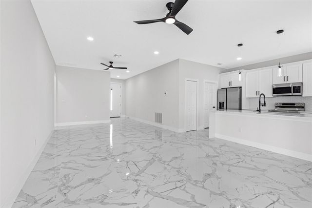 7141 IVANHOE DRIVE, Port Richey, FL 34668