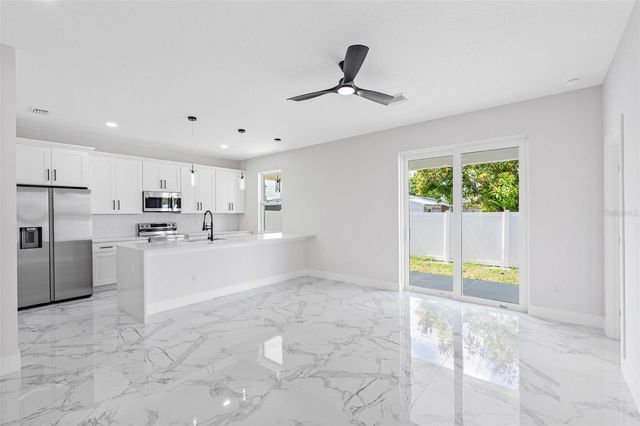 7141 IVANHOE DRIVE, Port Richey, FL 34668