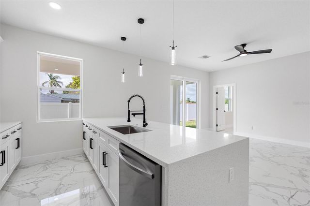 7141 IVANHOE DRIVE, Port Richey, FL 34668
