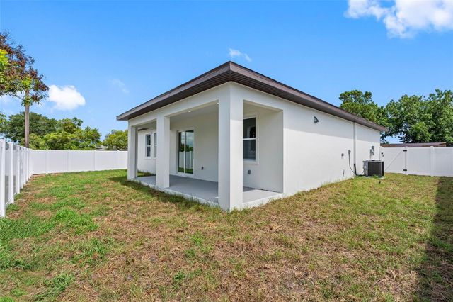7141 IVANHOE DRIVE, Port Richey, FL 34668