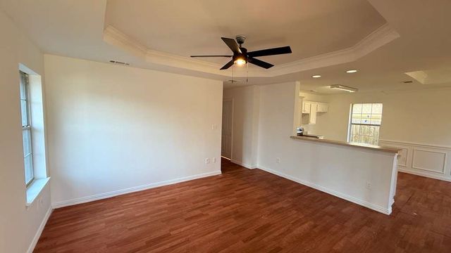 1511 Doyle Avenue, Dallas, TX 75203