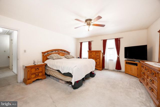 1537 MEADOWVIEW DR, Pottstown, PA 19464