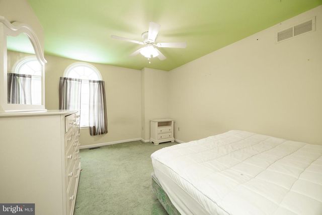 1537 MEADOWVIEW DR, Pottstown, PA 19464