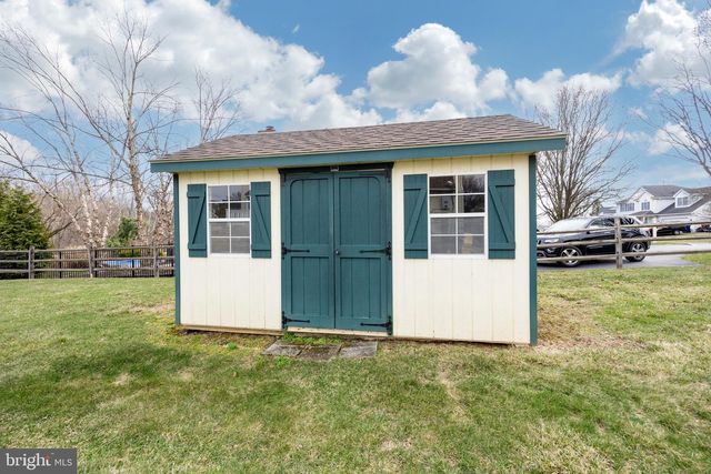 1537 MEADOWVIEW DR, Pottstown, PA 19464