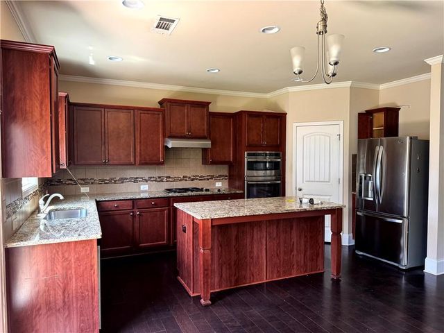 3415 Pointe Vecchio Cir E, Cumming, GA 30040