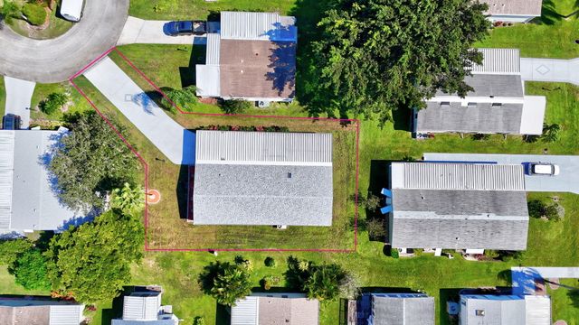 8519 Redbay Court, Port St. Lucie, Port St Lucie, FL 34952