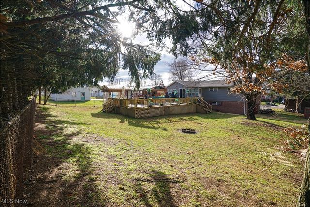 906 Westview Drive, Belpre, OH 45714