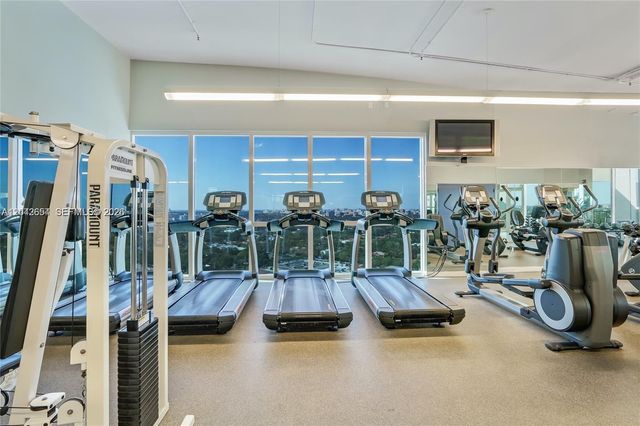 2889 Mcfarlane Rd 1811, Miami, FL 33133