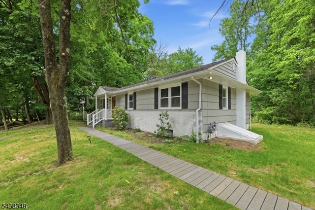 200 Conklintown Rd, Ringwood Boro, NJ 07456