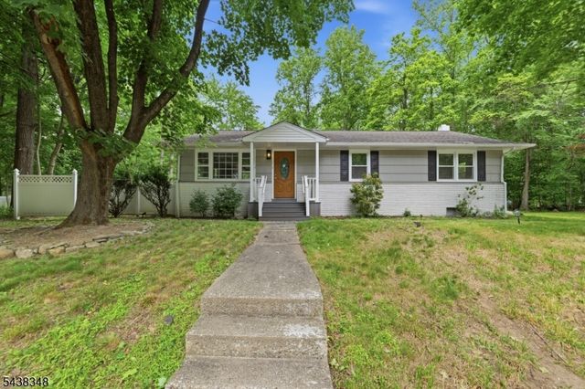 200 Conklintown Rd, Ringwood Boro, NJ 07456