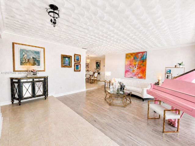 5810 SW 89th Court, Miami, FL 33173