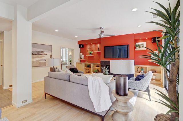 476 Wyndgate Rd, Sacramento, CA 95864