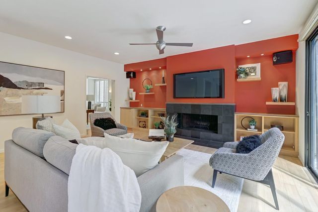 476 Wyndgate Rd, Sacramento, CA 95864