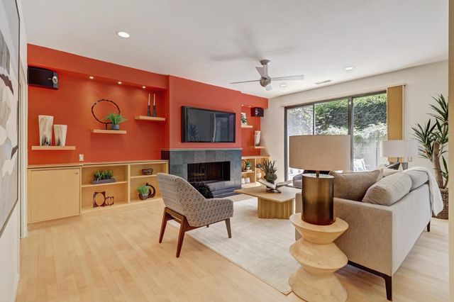 476 Wyndgate Rd, Sacramento, CA 95864