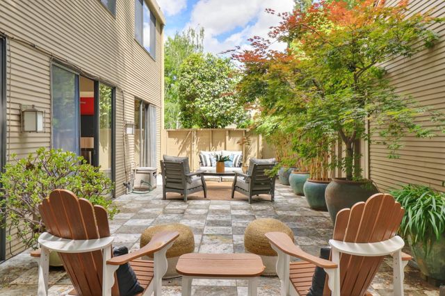 476 Wyndgate Rd, Sacramento, CA 95864