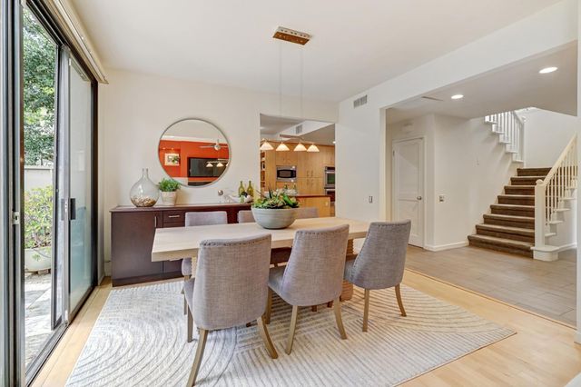 476 Wyndgate Rd, Sacramento, CA 95864