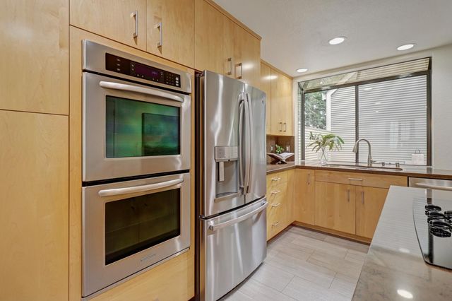 476 Wyndgate Rd, Sacramento, CA 95864