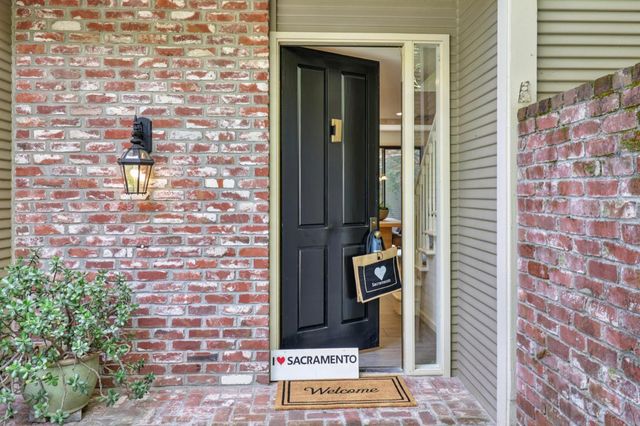 476 Wyndgate Rd, Sacramento, CA 95864