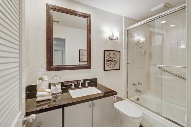 476 Wyndgate Rd, Sacramento, CA 95864