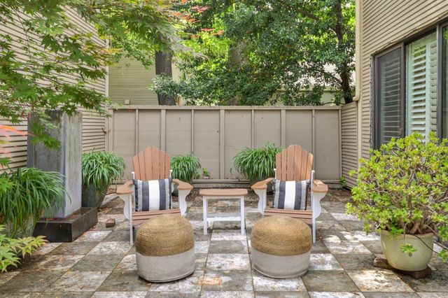 476 Wyndgate Rd, Sacramento, CA 95864