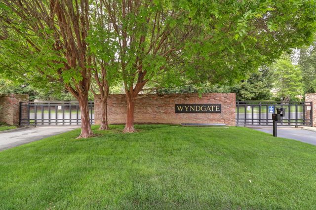 476 Wyndgate Rd, Sacramento, CA 95864