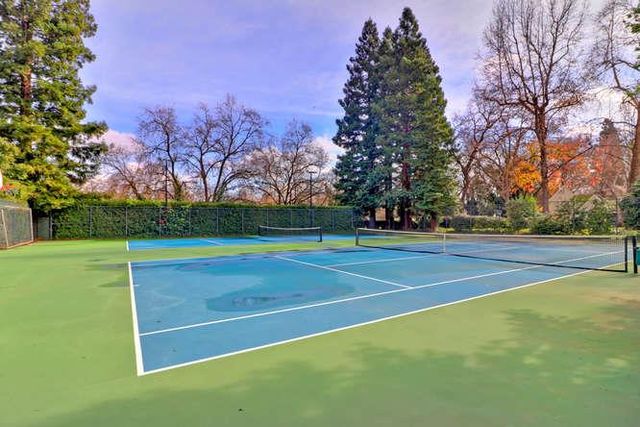 476 Wyndgate Rd, Sacramento, CA 95864