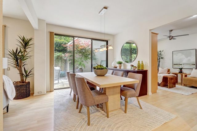 476 Wyndgate Rd, Sacramento, CA 95864