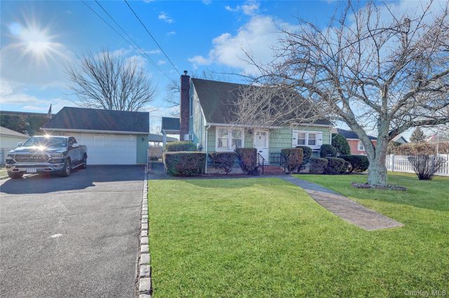 64 Nill Street, West Babylon, NY 11704