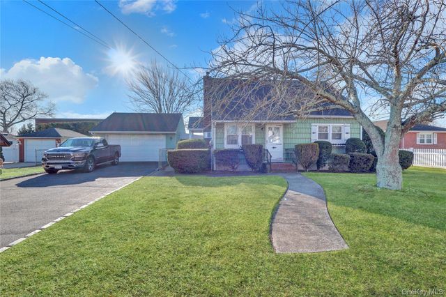 64 Nill Street, West Babylon, NY 11704