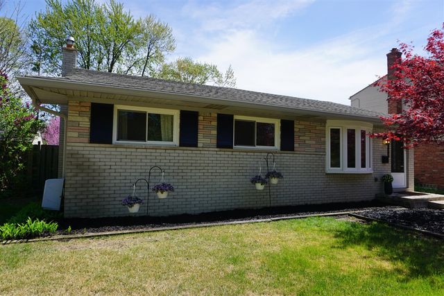 8364 Holly Drive, Canton, MI 48187