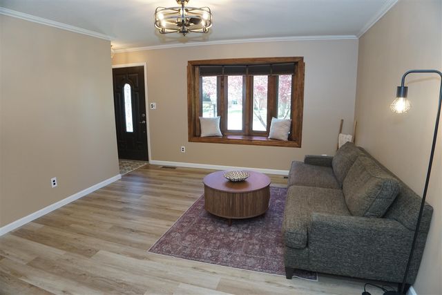 8364 Holly Drive, Canton, MI 48187