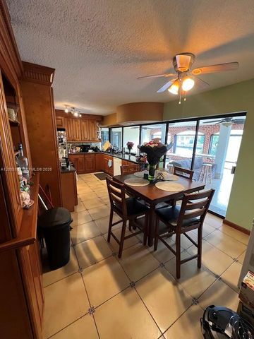 1881 NW 36th St, Oakland Park, FL 33309