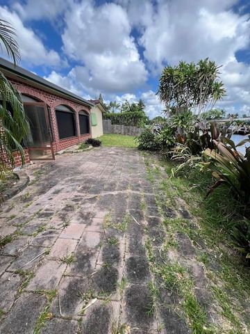 1881 NW 36th St, Oakland Park, FL 33309