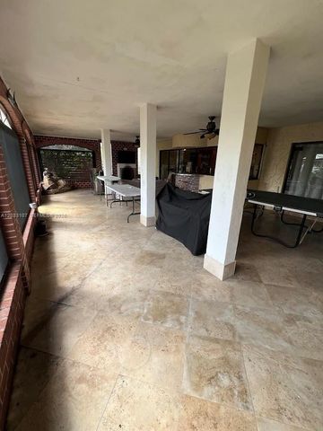 1881 NW 36th St, Oakland Park, FL 33309