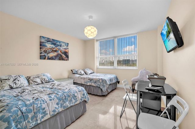 19501 W Country Club Drive 505, Aventura, FL 33180